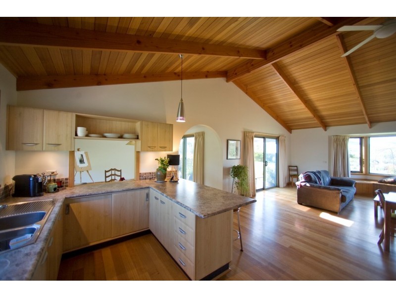 9-11 James Street, Whitemark TAS 7255