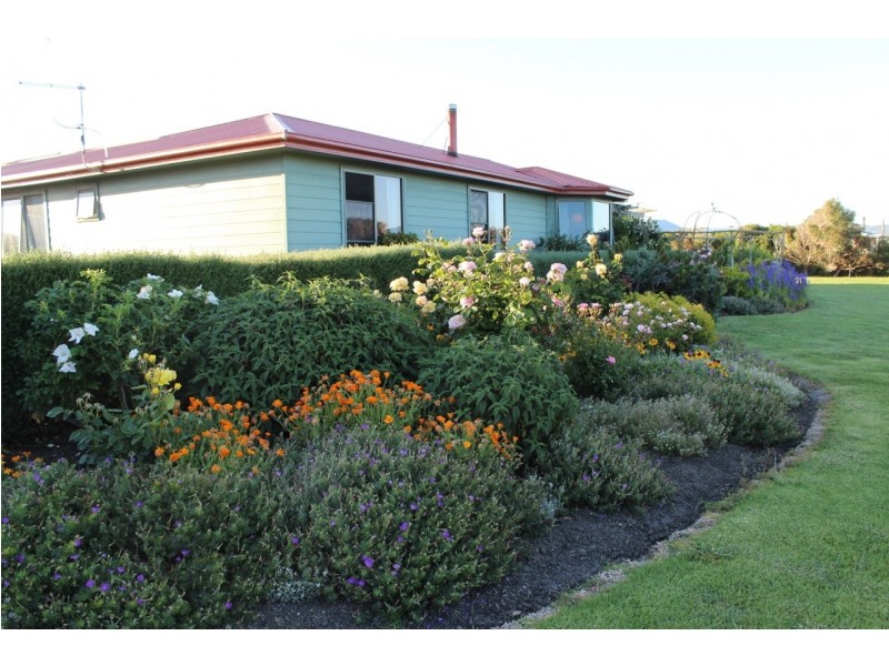 9-11 James Street, Whitemark TAS 7255