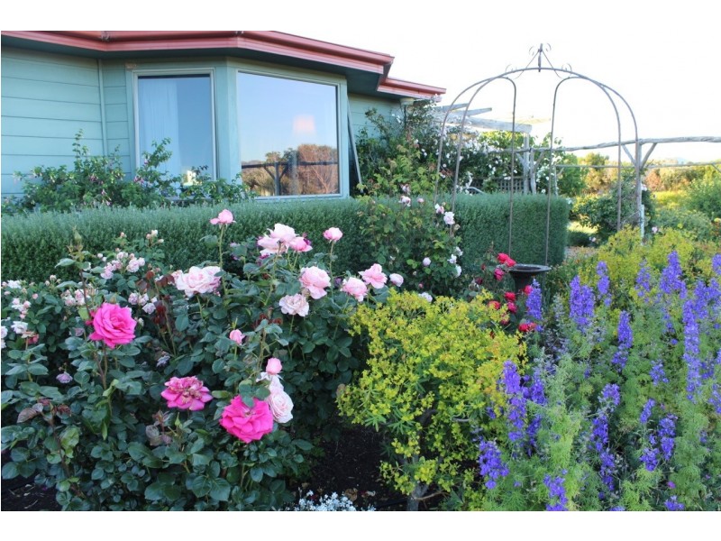 9-11 James Street, Whitemark TAS 7255