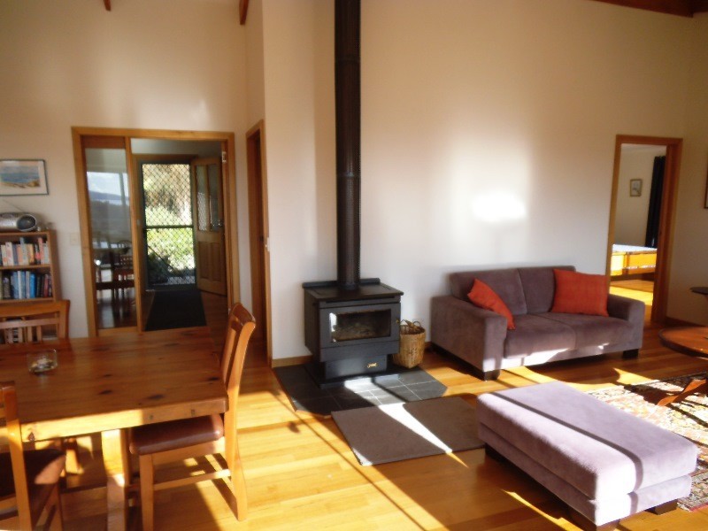 2 Fowlers Road, Emita, Flinders Island TAS 7255