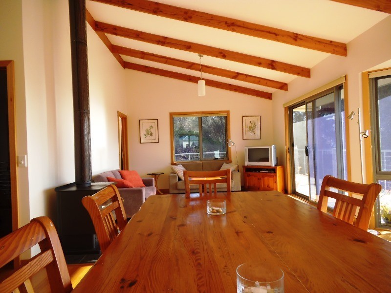 2 Fowlers Road, Emita, Flinders Island TAS 7255