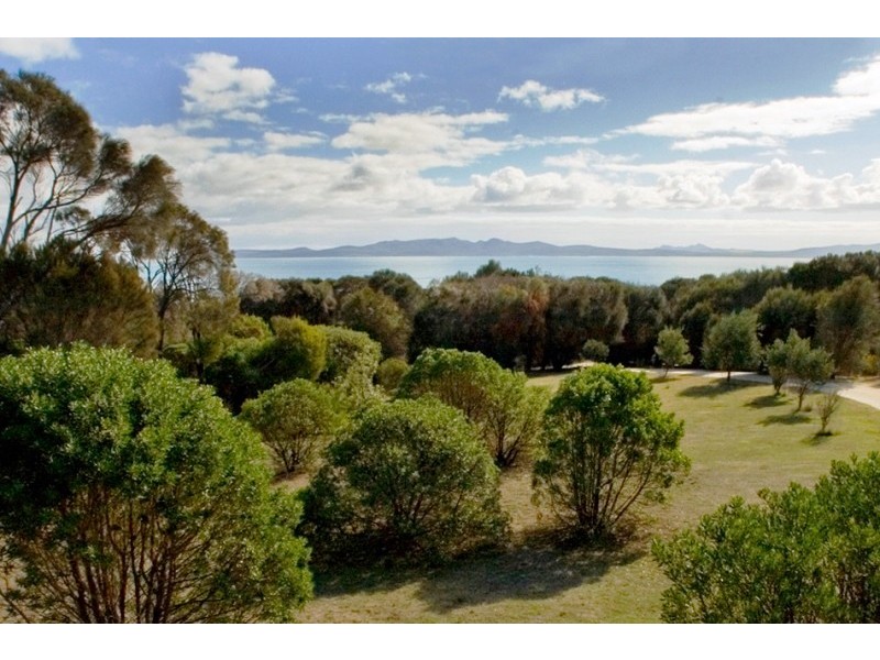 2 Fowlers Road, Emita, Flinders Island TAS 7255