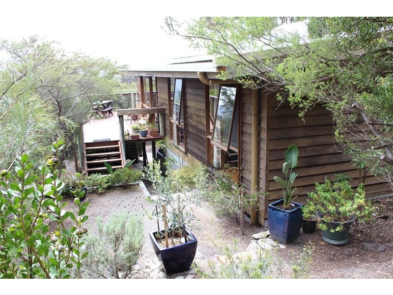 501 and 503 Killiecrankie Road, Killiecrankie, Flinders Island TAS 7255