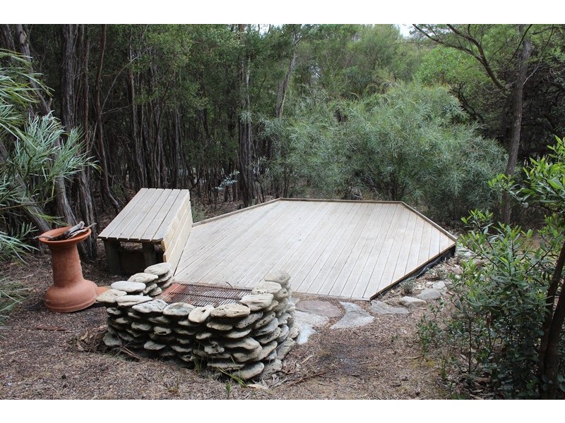 501 and 503 Killiecrankie Road, Killiecrankie, Flinders Island TAS 7255