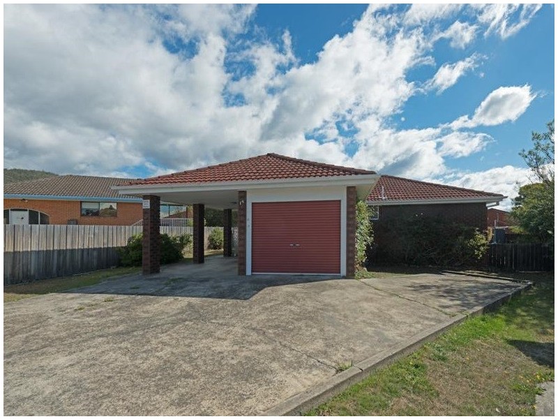 2/15 Sunlea Place, Glenorchy TAS 7010