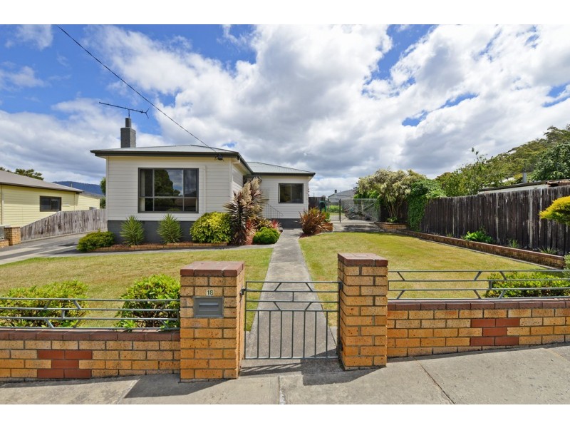 18 Seventh Avenue, New Norfolk TAS 7140