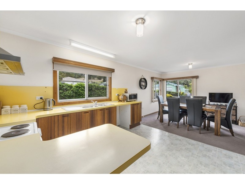 18 Seventh Avenue, New Norfolk TAS 7140