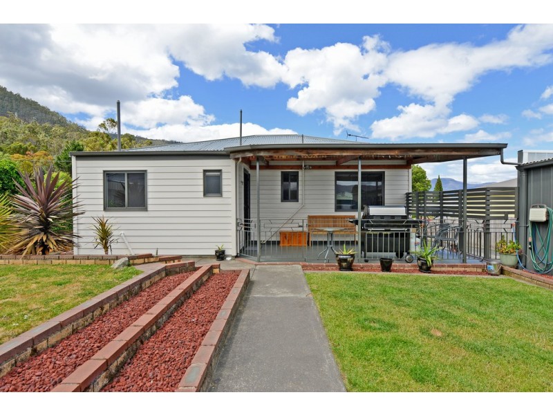 18 Seventh Avenue, New Norfolk TAS 7140