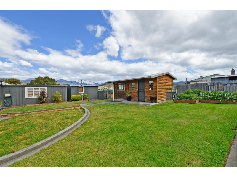 18 Seventh Avenue, New Norfolk TAS 7140