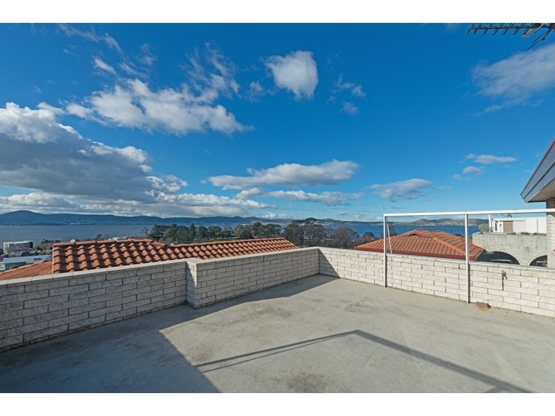 4/7a Chessington Court, Sandy Bay TAS 7005