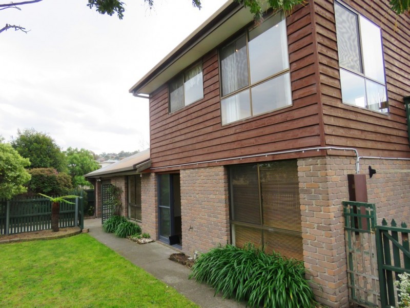 4A Pearsall Avenue, Blackmans Bay TAS 7052