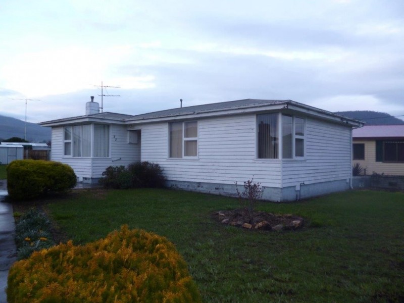 22 Warner Avenue, New Norfolk TAS 7140