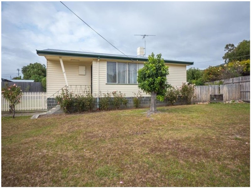 11 Euston Street, Claremont TAS 7011