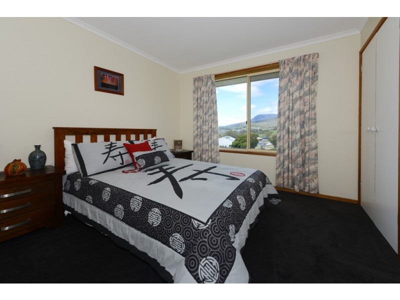 8 Rosanna Court, Claremont TAS 7011