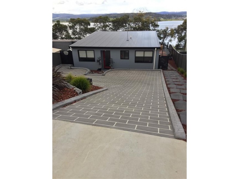 49 Esplanade, Midway Point TAS 7171