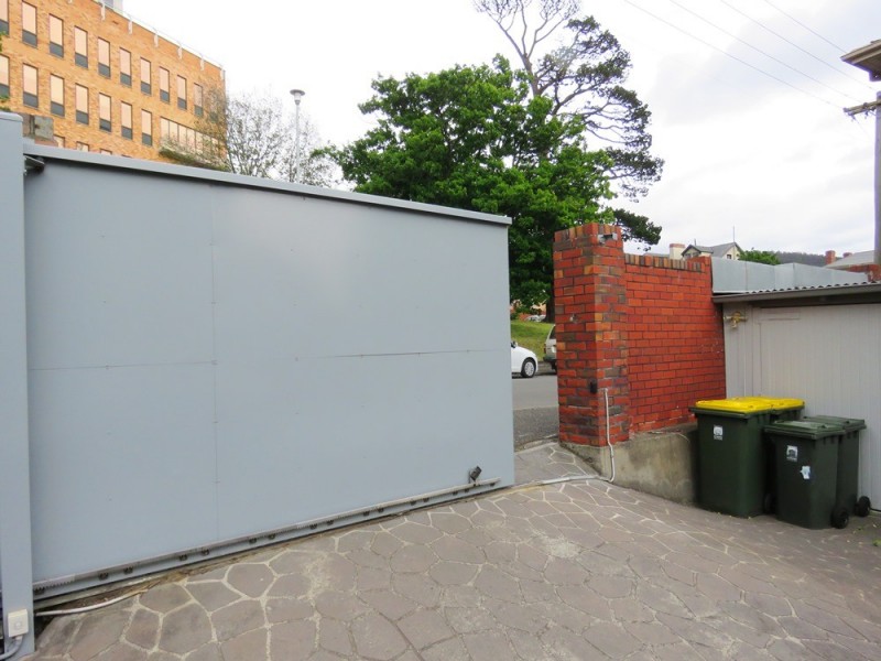 1/153 Hampden Road, Battery Point TAS 7004