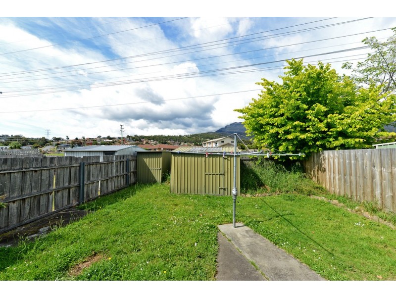 2/37 Wariga Road, Glenorchy TAS 7010