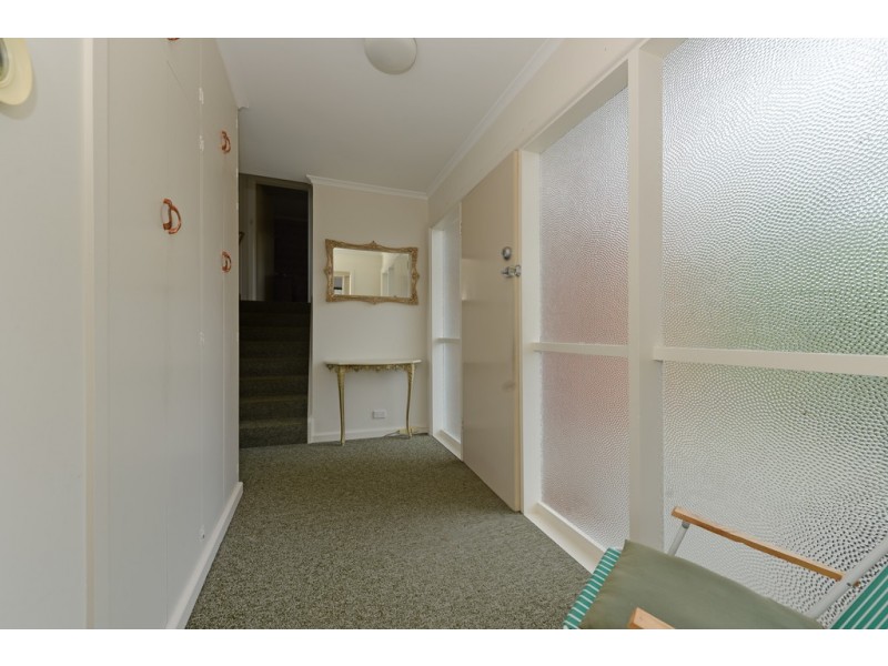 4 Manly Avenue, Lindisfarne TAS 7015