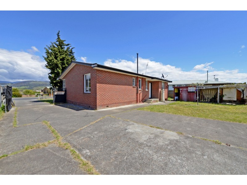 42 Dixon Street, New Norfolk TAS 7140