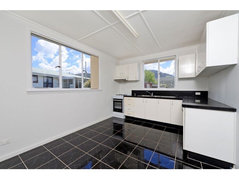 42 Dixon Street, New Norfolk TAS 7140