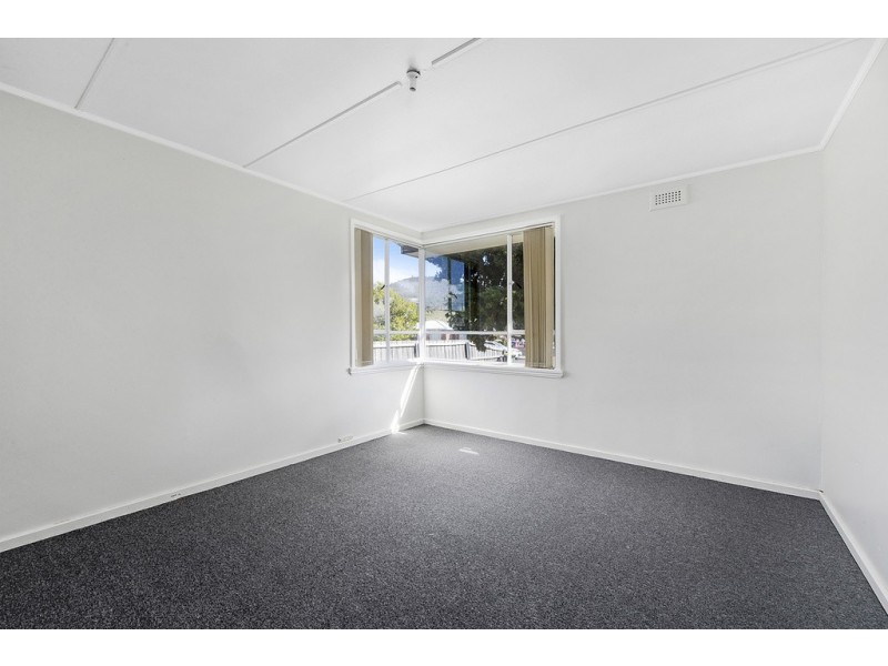 42 Dixon Street, New Norfolk TAS 7140