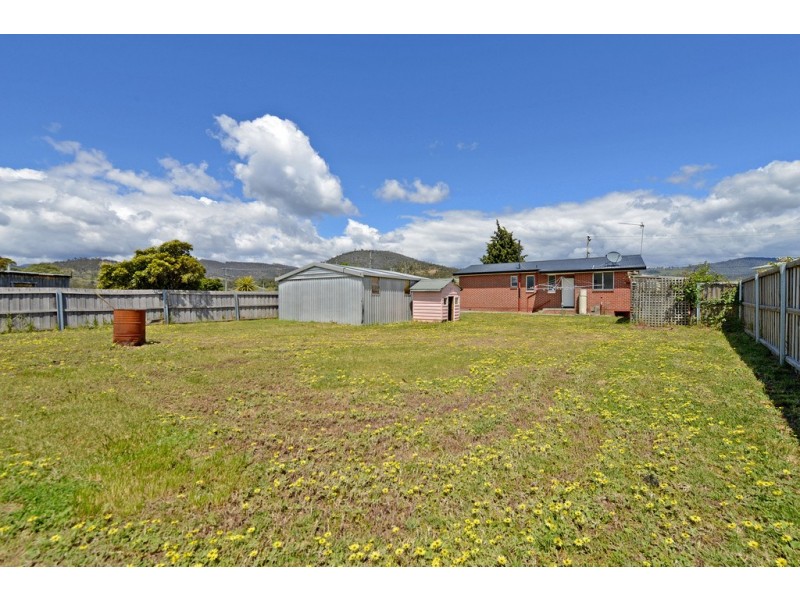 42 Dixon Street, New Norfolk TAS 7140