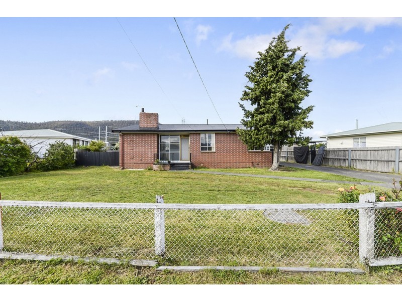 42 Dixon Street, New Norfolk TAS 7140