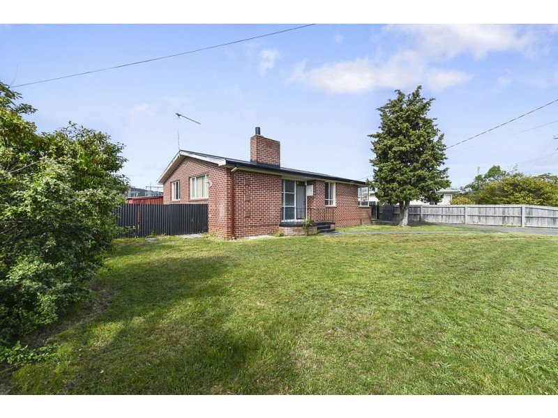 42 Dixon Street, New Norfolk TAS 7140