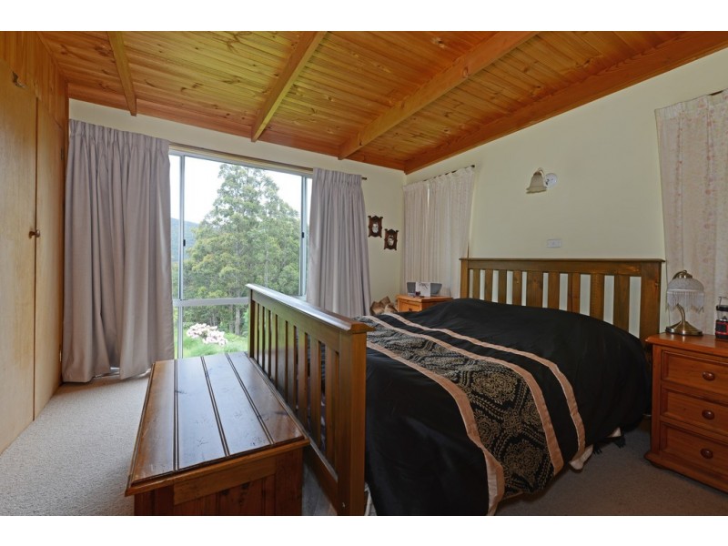 65 Graces Road, Oyster Cove TAS 7150