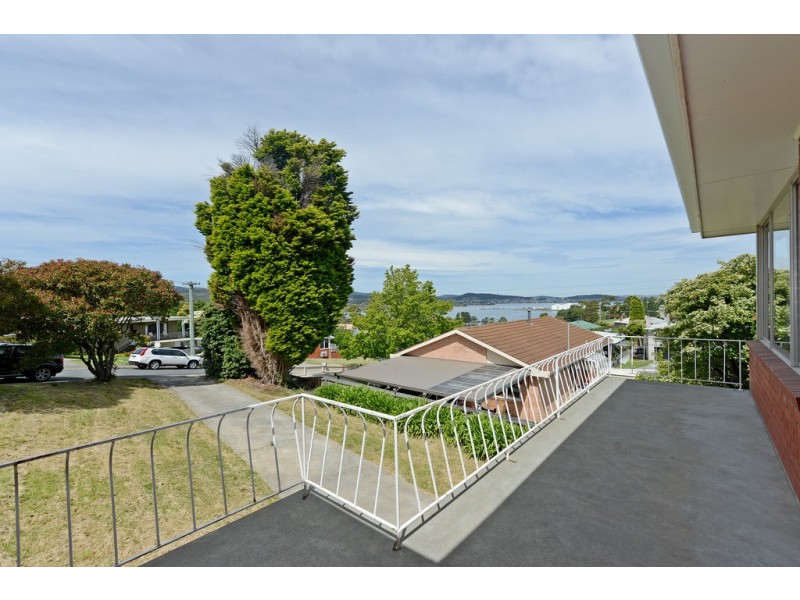 8 Jefferson Court, Lutana TAS 7009