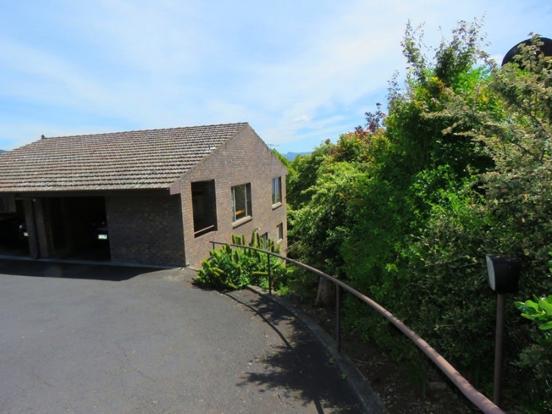 1/311 Churchill Avenue, Sandy Bay TAS 7005