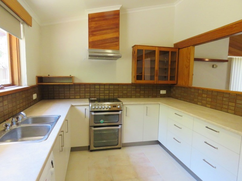 94 Crystal Downs Drive, Blackmans Bay TAS 7052