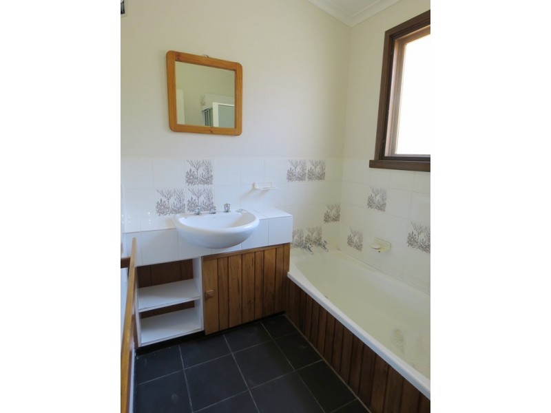 94 Crystal Downs Drive, Blackmans Bay TAS 7052