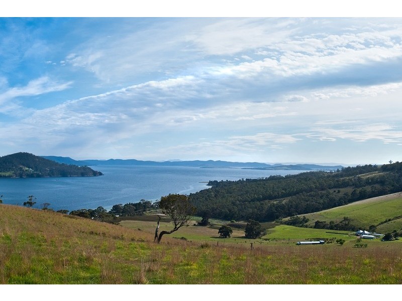 225 Nebraska Road, North Bruny TAS 7150