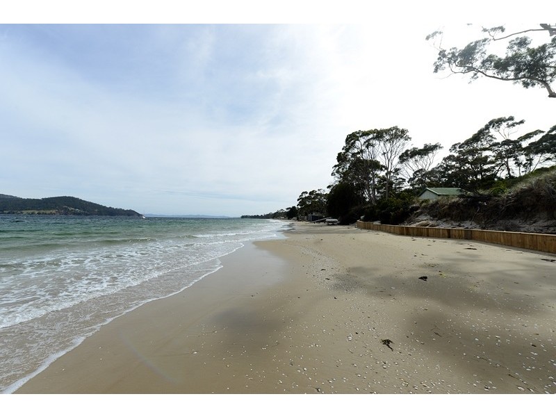 225 Nebraska Road, North Bruny TAS 7150