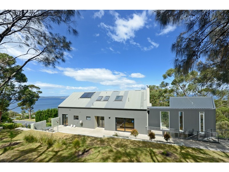 74 Coolamon Road, Taroona TAS 7053
