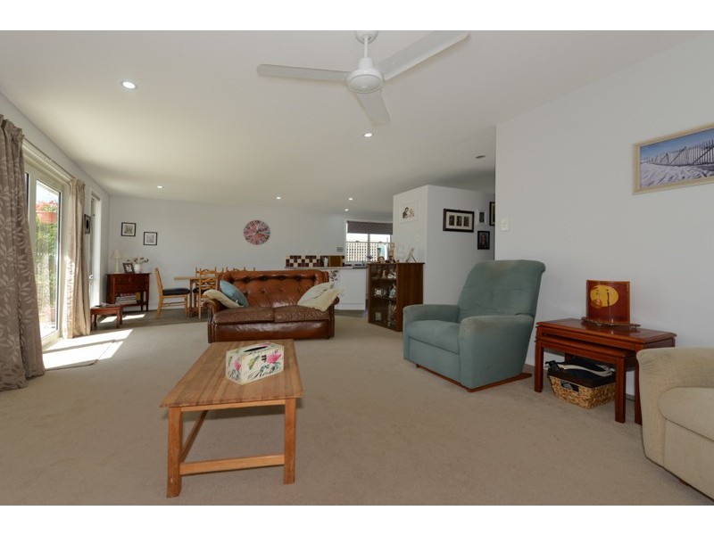 2/20a McGough Street, Glenorchy TAS 7010