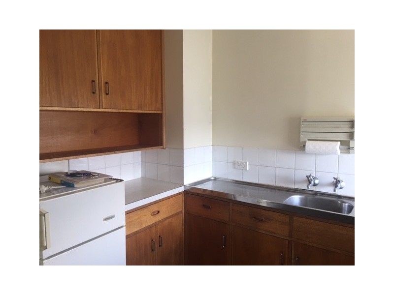 7/8 Ballawinnie Road, Lindisfarne TAS 7015