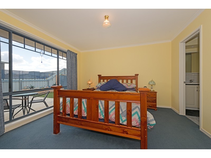 11 George Street, Granton TAS 7030
