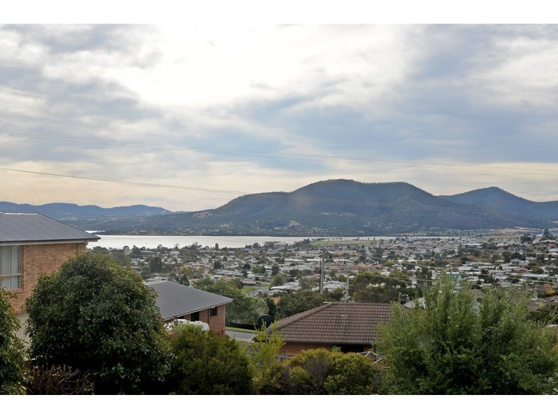 1 and 2/6 Donald Court, Glenorchy TAS 7010