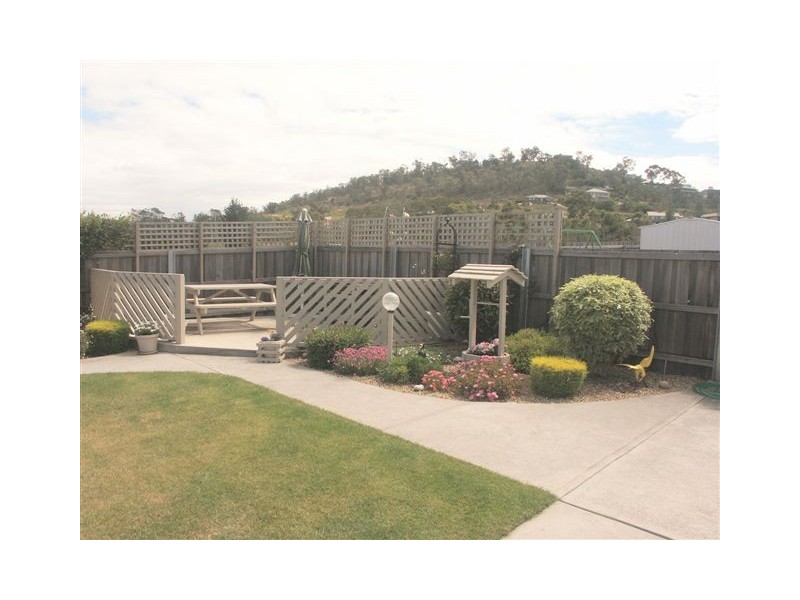 2 Cloak Place, Old Beach TAS 7017