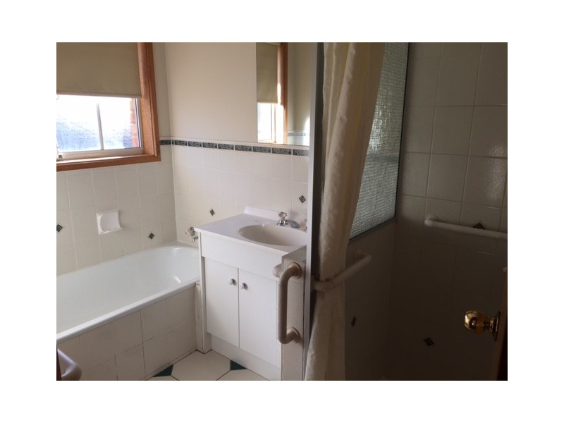 4/16 Evergreen Terrace, Geilston Bay TAS 7015