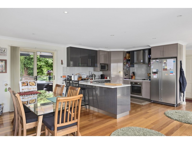 31 Pioneer Avenue, New Norfolk TAS 7140