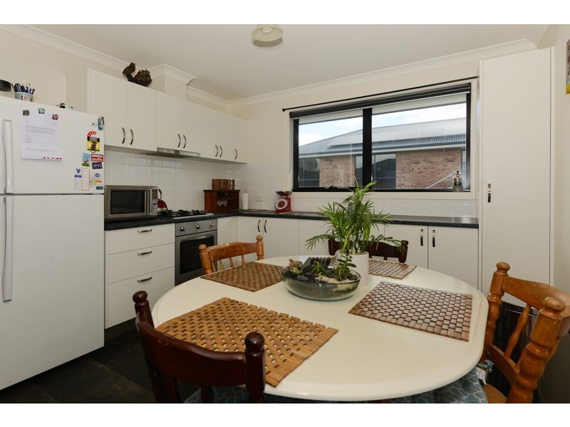 8 Barrob Street, Old Beach TAS 7017