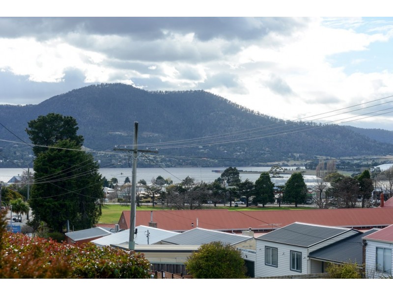 42 Continental Road, Glenorchy TAS 7010