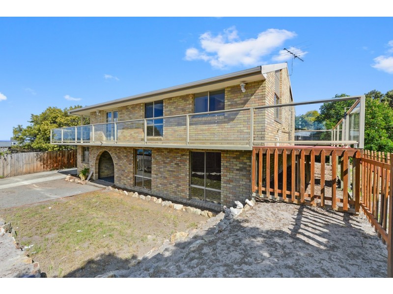 4 Esplanade, Midway Point TAS 7171