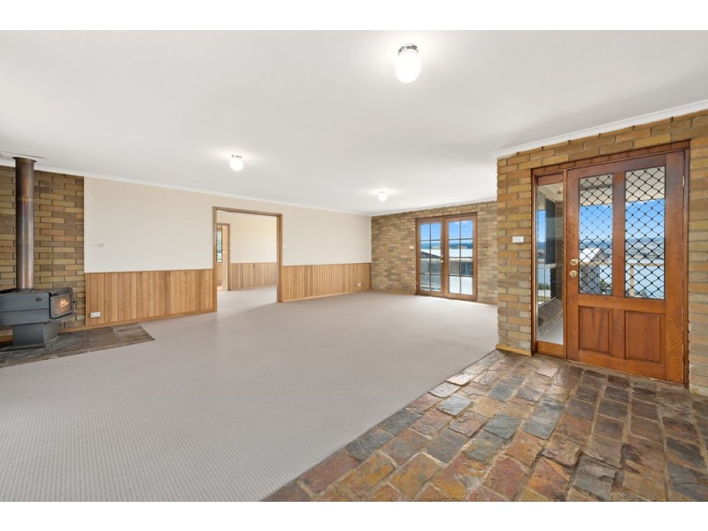 4 Esplanade, Midway Point TAS 7171