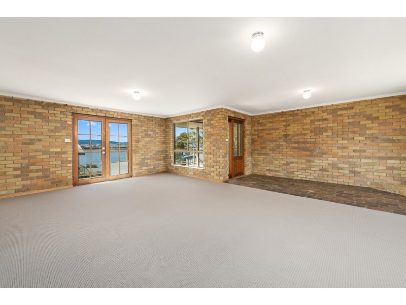 4 Esplanade, Midway Point TAS 7171