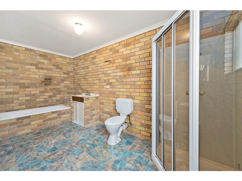 4 Esplanade, Midway Point TAS 7171