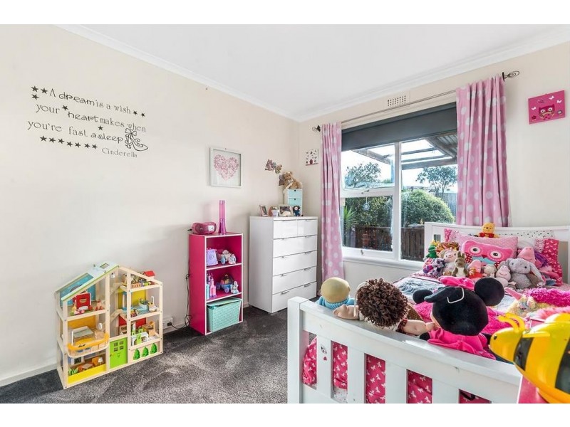 8 Dalgetty Street, Claremont TAS 7011